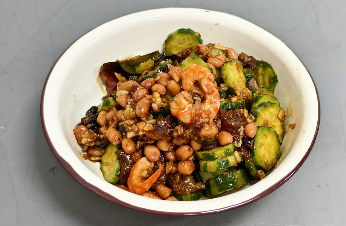 京都渔市·超级平价大排档寿光店辣炒黑鱼与小海鲜旺火小炒实拍